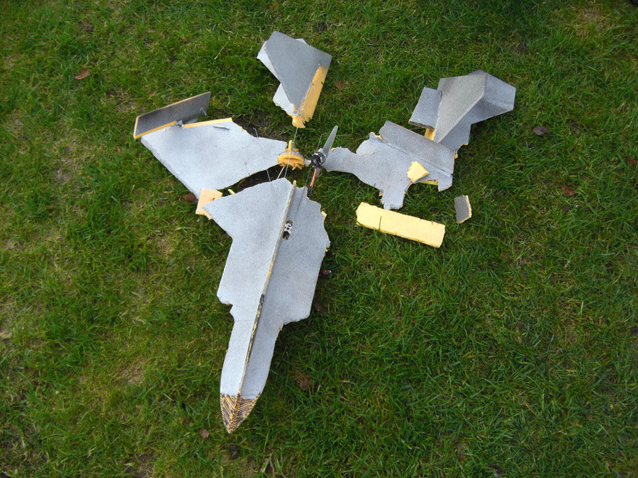 f22 broken.jpg